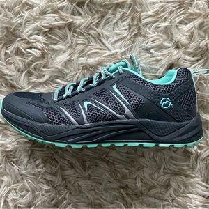 Magellan Hiking Shoes EUC